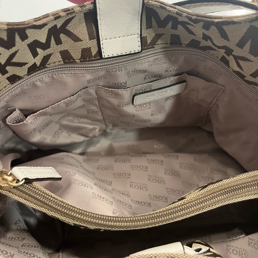 MICHAEL KORS Ludlow Shoulder Bag Signature Jacquard and Leather new with tags - Picture 9 of 16
